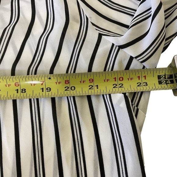 Worthington Woman's XL Black White Striped Blouse Button Front Long Sleeve - Picture 5 of 9